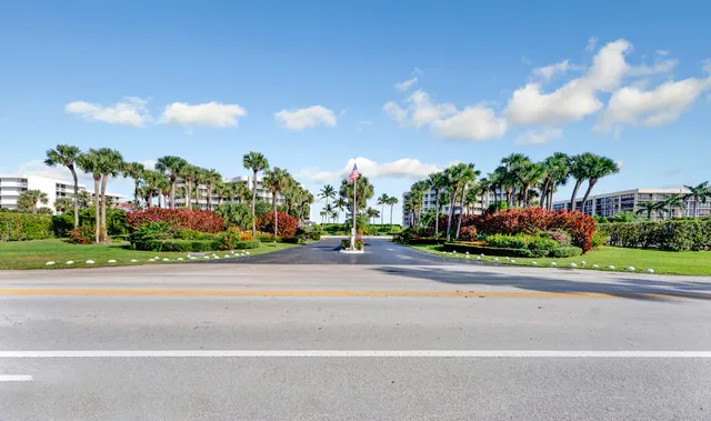 $1,995,000 | 3360 South Ocean Boulevard, Unit 5 G II, Palm Beach, FL 33480