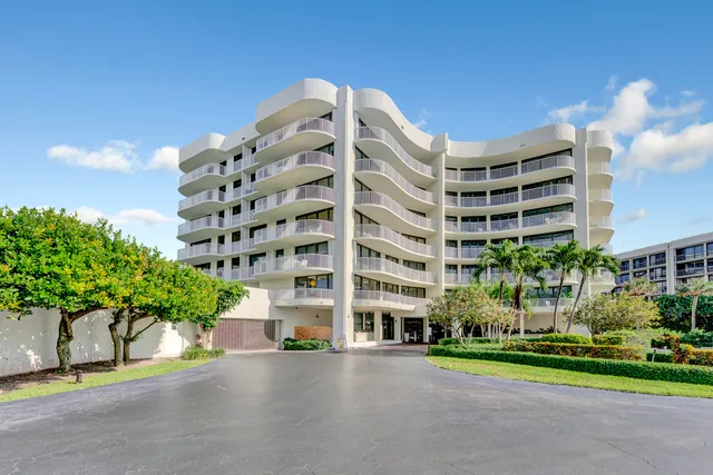 $1,995,000 | 3360 South Ocean Boulevard, Unit 5 G II, Palm Beach, FL 33480