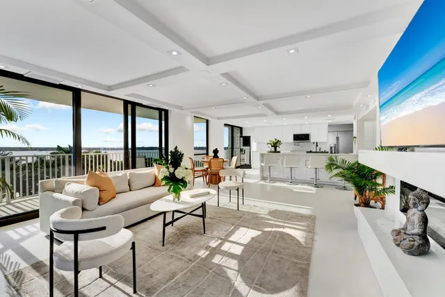 $1,995,000 | 3360 South Ocean Boulevard, Unit 5 G II, Palm Beach, FL 33480