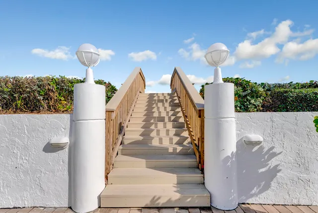 $1,995,000 | 3360 South Ocean Boulevard, Unit 5 G II, Palm Beach, FL 33480