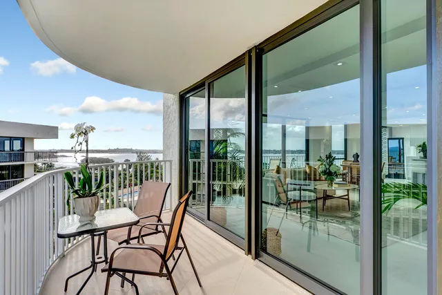 $1,995,000 | 3360 South Ocean Boulevard, Unit 5 G II, Palm Beach, FL 33480