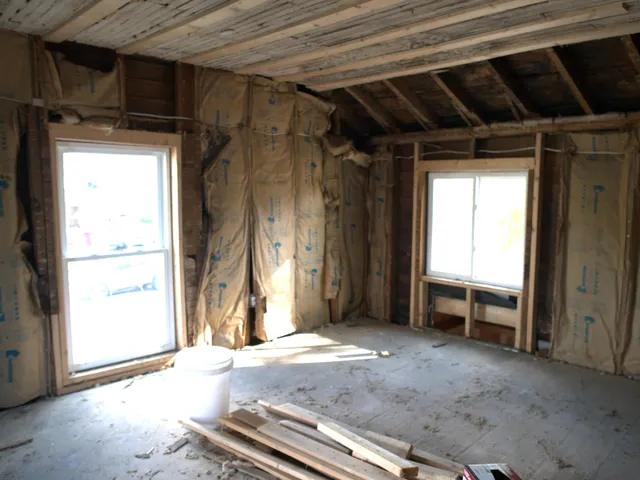 $99,000 | 715 17th Street, Monroe, WI 53566