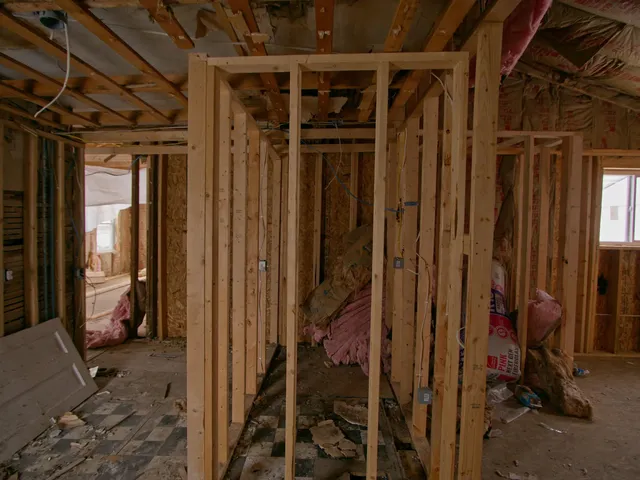 $99,000 | 715 17th Street, Monroe, WI 53566