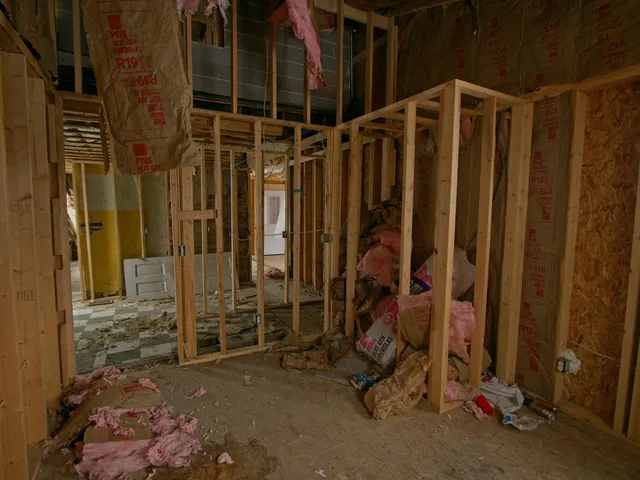 $99,000 | 715 17th Street, Monroe, WI 53566