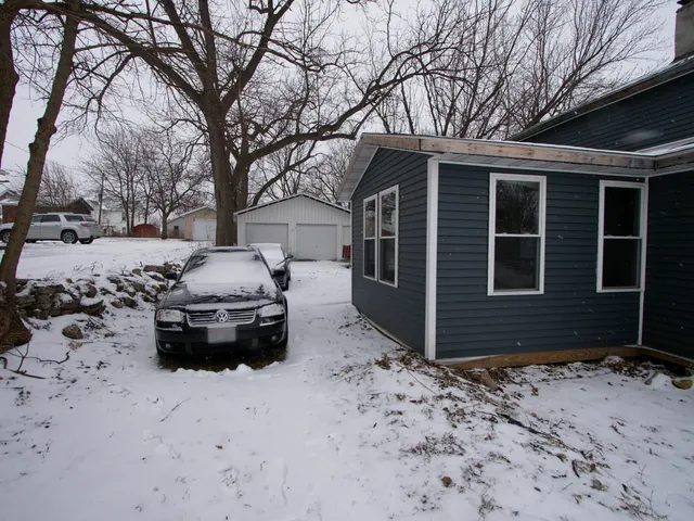 $99,000 | 715 17th Street, Monroe, WI 53566