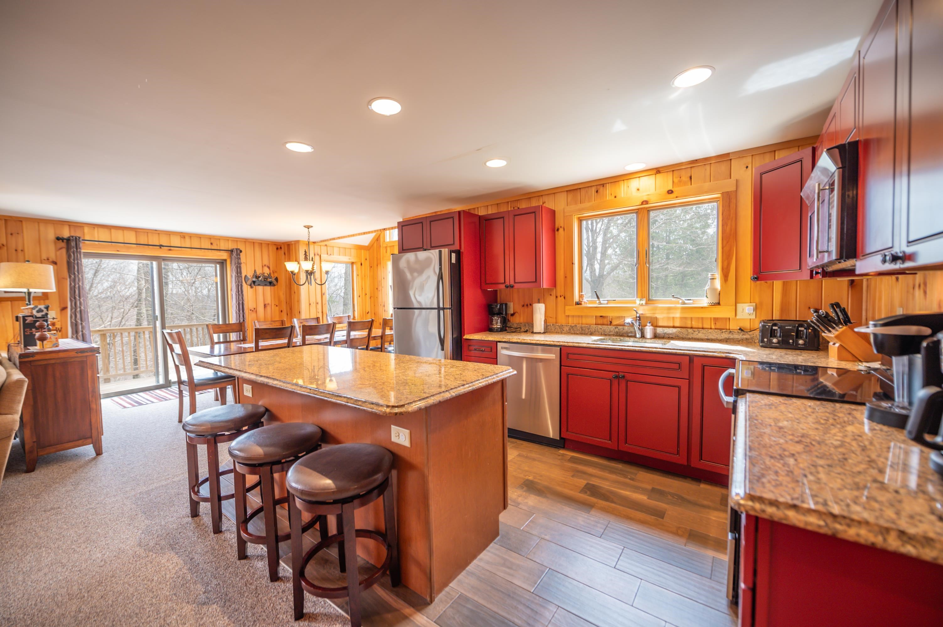 38 Bears Den Road West Dover, VT 05356 - Photo 5 of 33