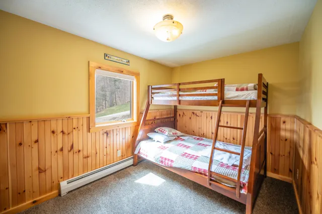 $899,000 | 38 Bears Den Road, West Dover, VT 05356