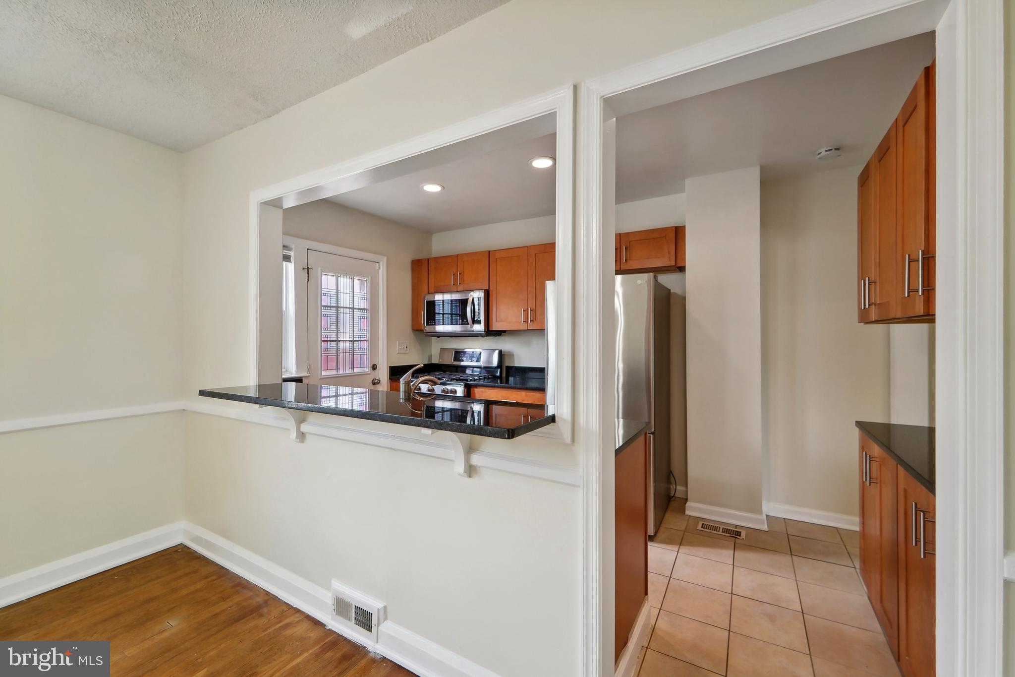 1875 Loch Shiel Road Towson, MD 21286 - Photo 12 of 40 Kitchen