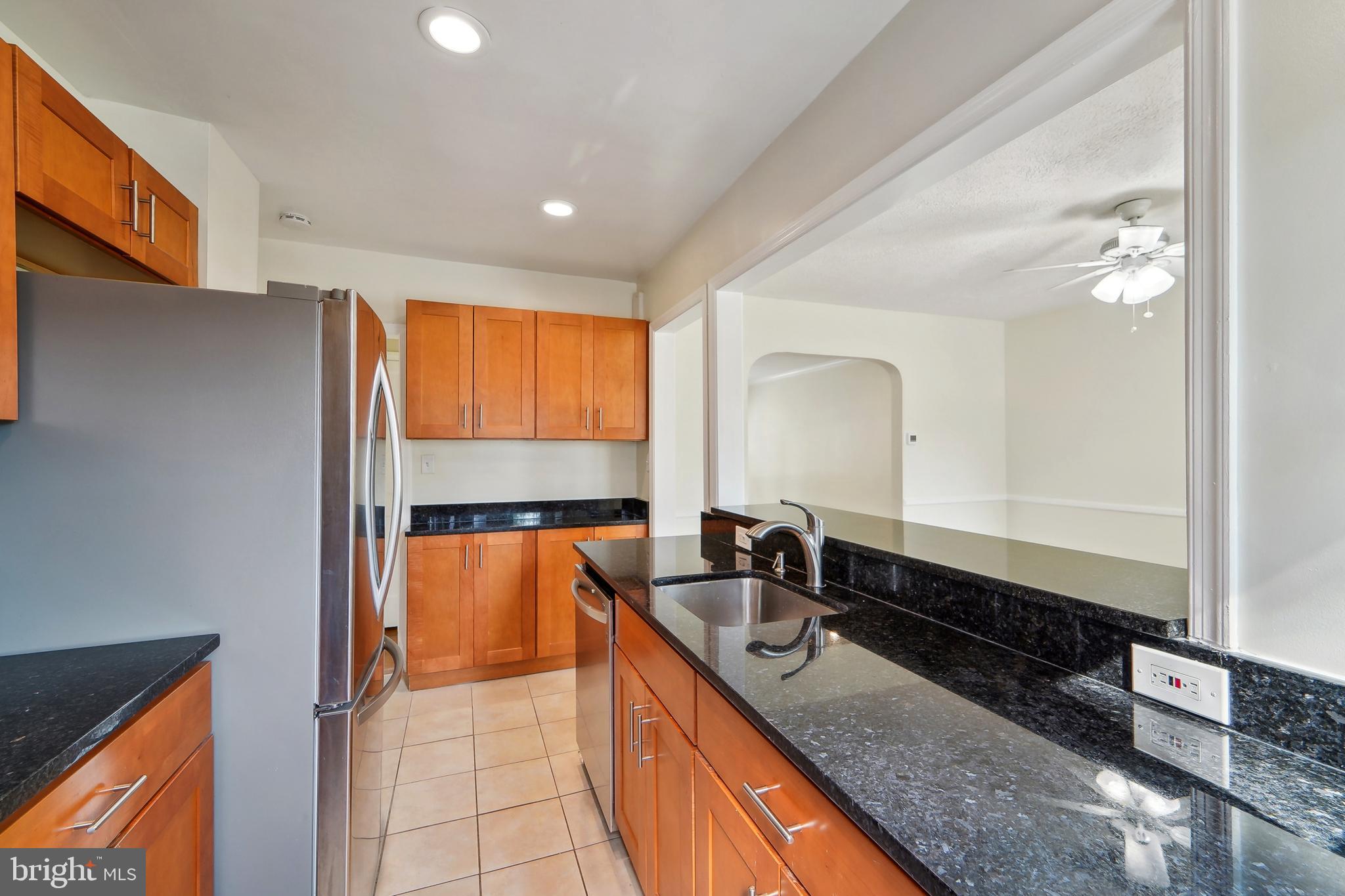 1875 Loch Shiel Road Towson, MD 21286 - Photo 15 of 40 Kitchen