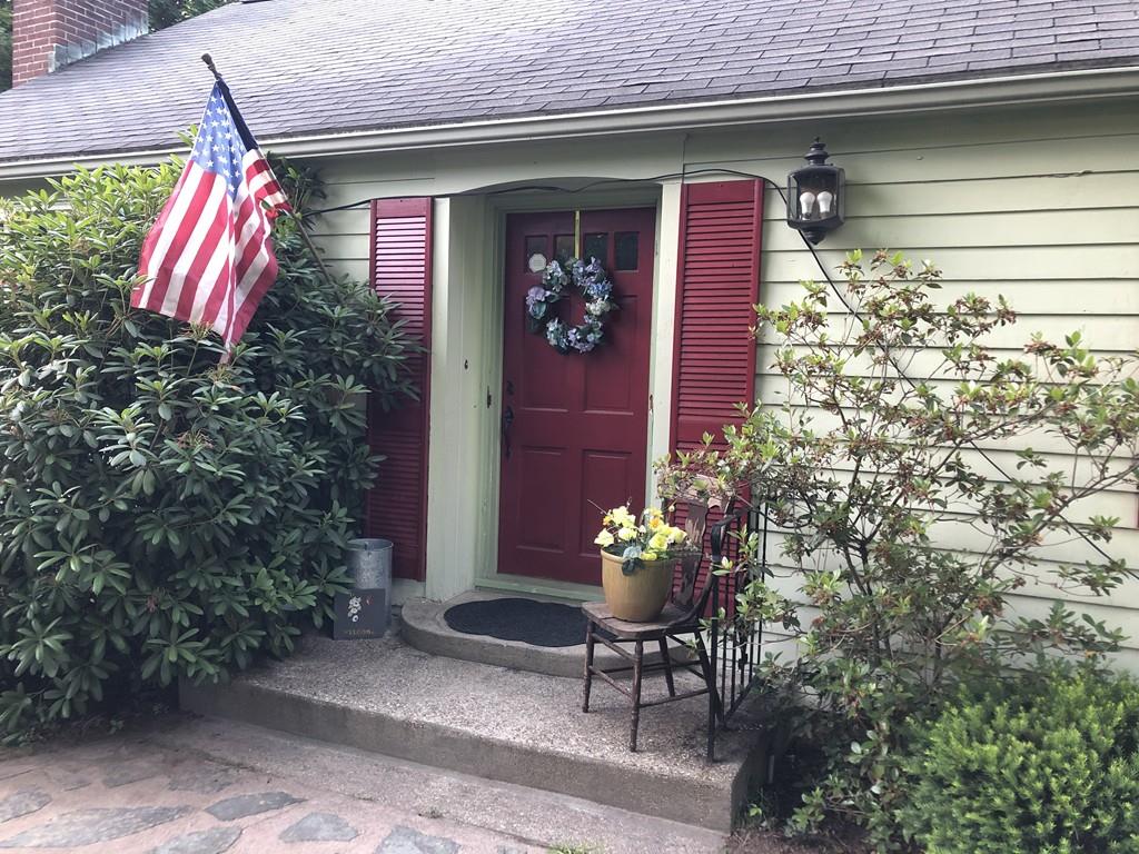 116 Newton Road Springfield, MA 01118 - Photo 3 of 30