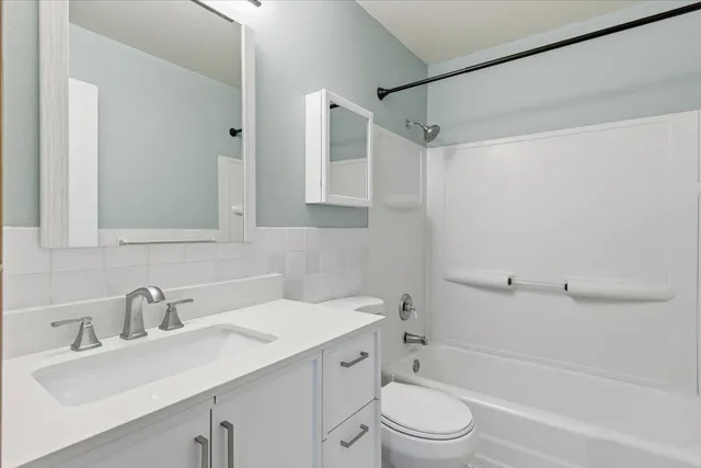 $122,500 | 9147 Highway 55, Unit 102, Golden Valley, MN 55427