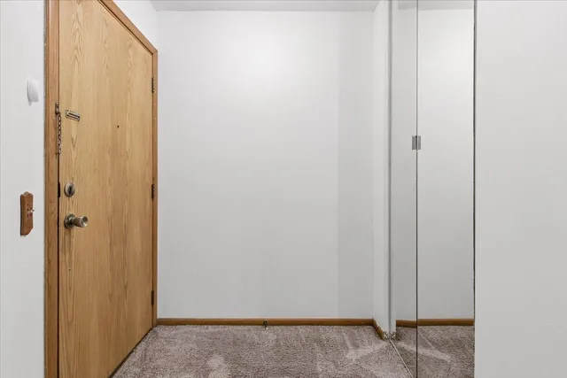 $122,500 | 9147 Highway 55, Unit 102, Golden Valley, MN 55427