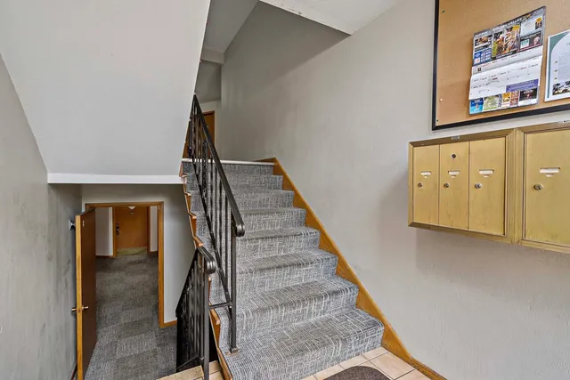 $122,500 | 9147 Highway 55, Unit 102, Golden Valley, MN 55427