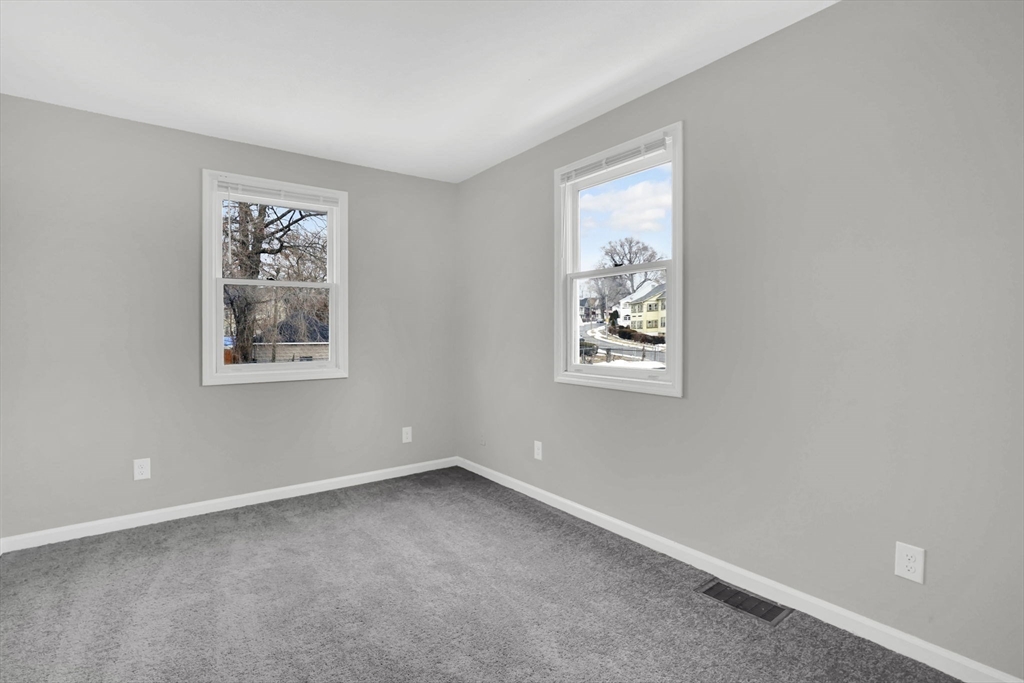 140-142 Cherry Street Springfield, MA 01105 - Photo 12 of 31 Gallery Image 12