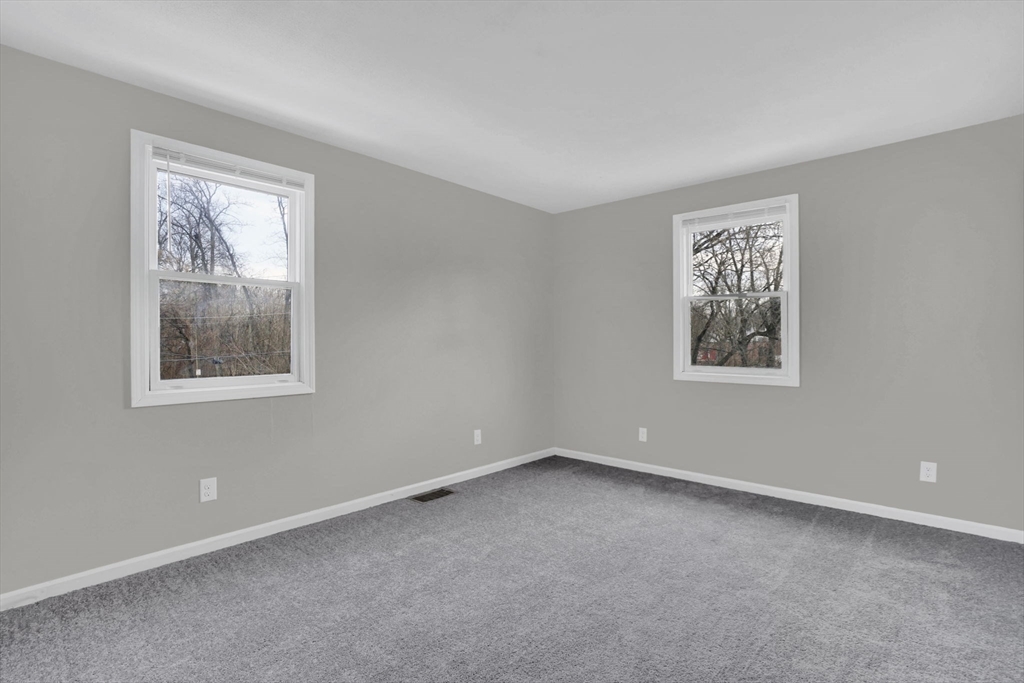 140-142 Cherry Street Springfield, MA 01105 - Photo 14 of 31 Gallery Image 14