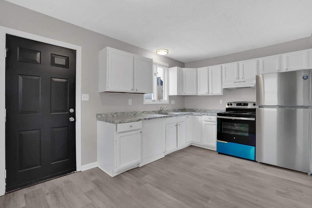 140-142 Cherry Street Springfield, MA 01105 - Photo 21 of 31 Gallery Image 21