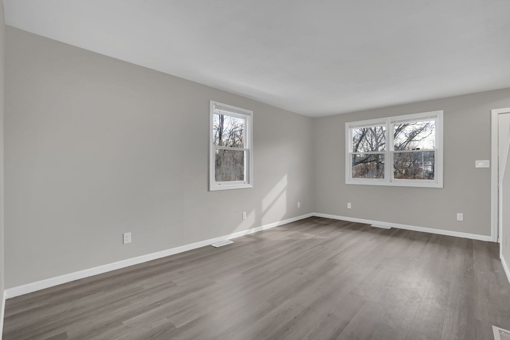 140-142 Cherry Street Springfield, MA 01105 - Photo 6 of 31 Gallery Image 6