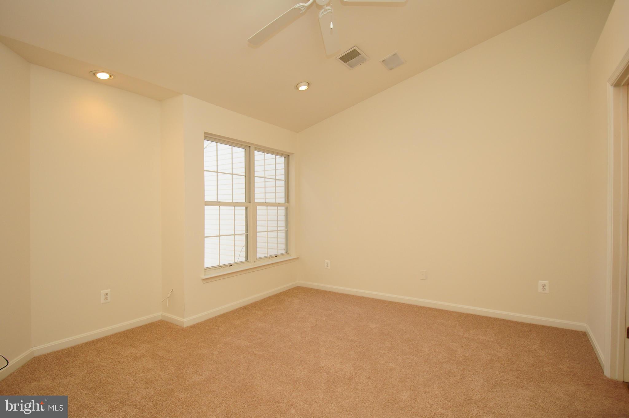 20860 Rockingham Terrace Sterling, VA 20165 - Photo 6 of 19 Bedroom (Master)