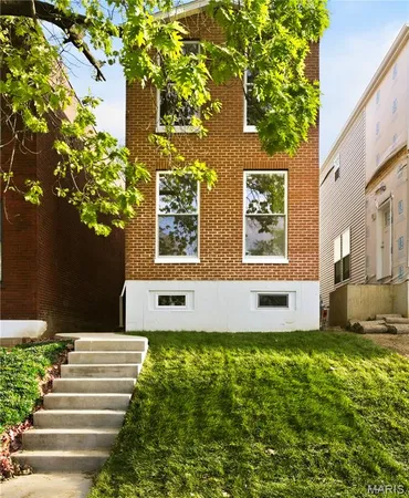 $480,000 | 2734 Geyer Avenue, St. Louis, MO 63104