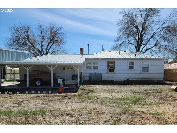 $260,000 | 530 West A Street, Burns, OR 97720