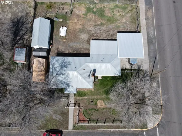 $260,000 | 530 West A Street, Burns, OR 97720