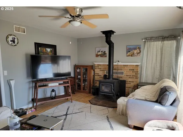 $260,000 | 530 West A Street, Burns, OR 97720