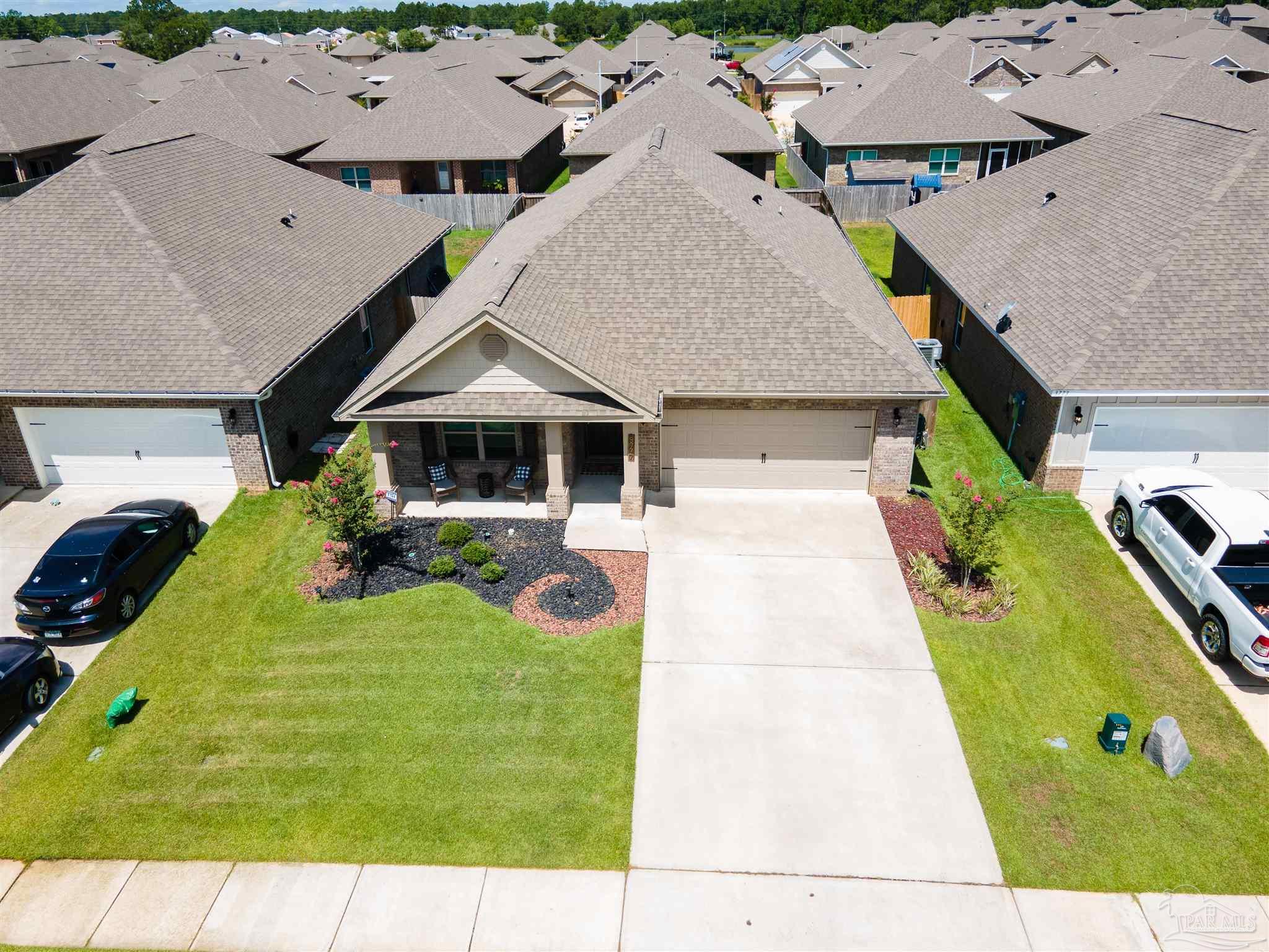 3777 Hawks Landing Circle Pace, FL 32571 - Photo 4 of 48