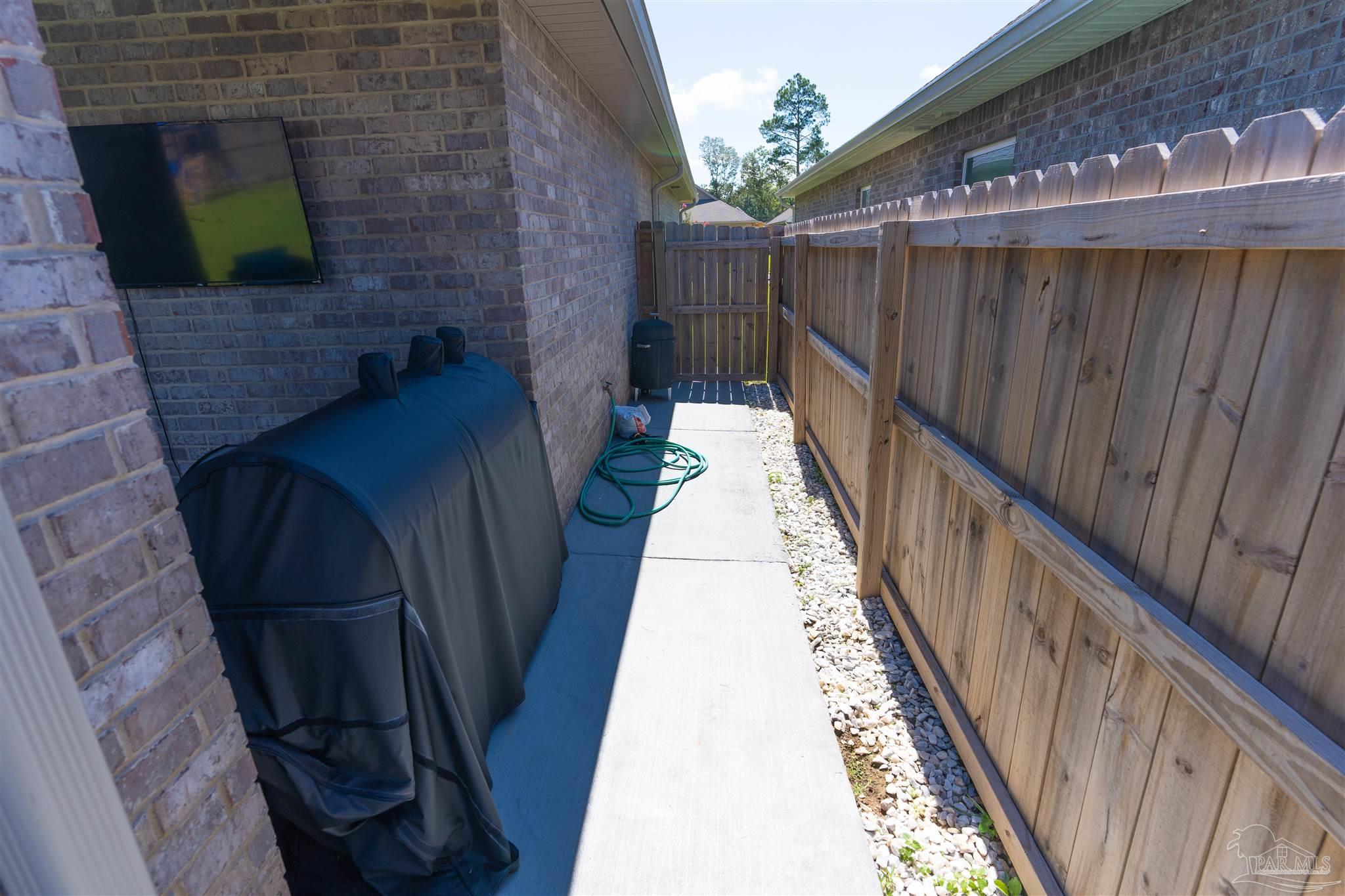 3777 Hawks Landing Circle Pace, FL 32571 - Photo 43 of 48