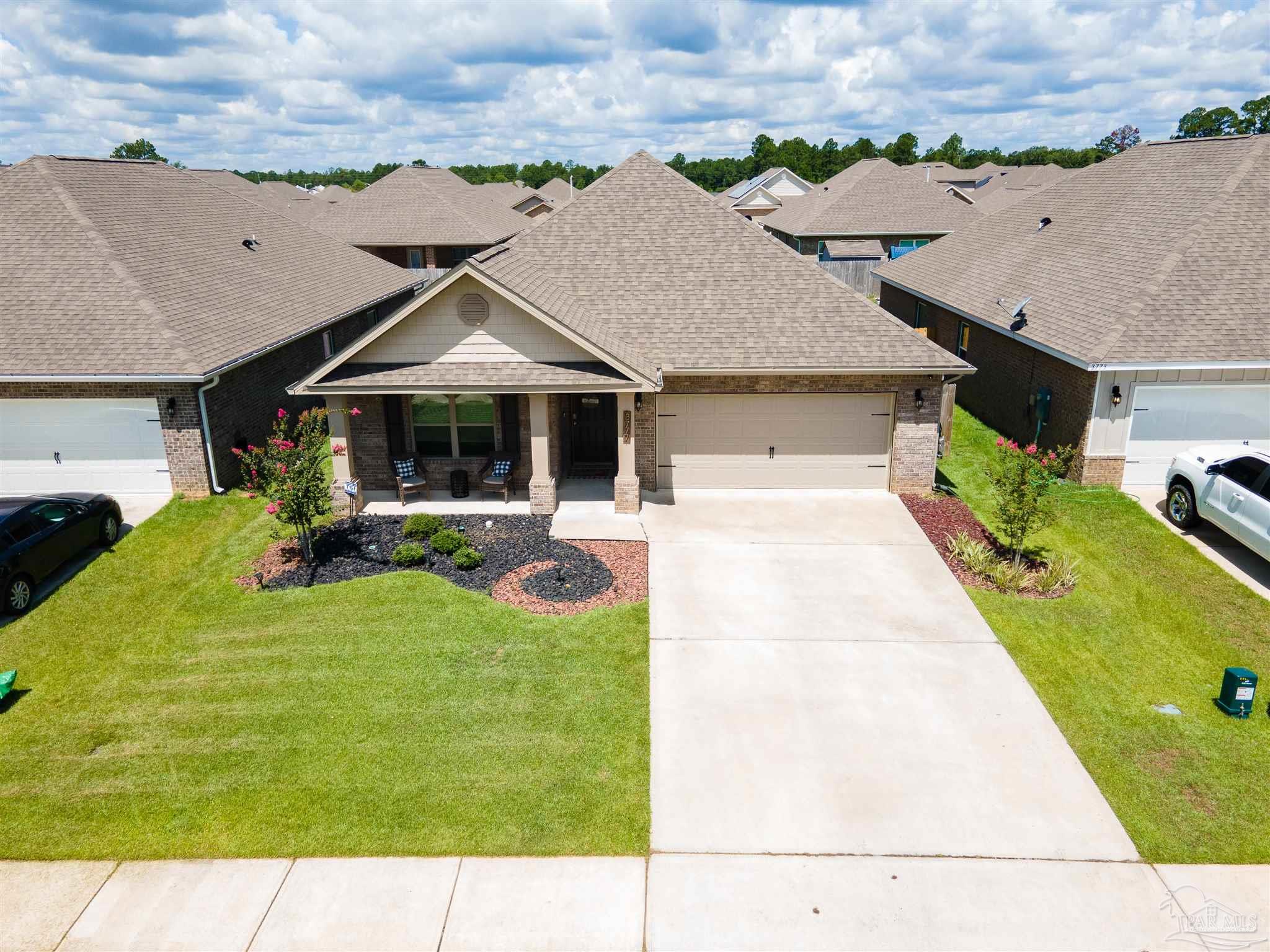 3777 Hawks Landing Circle Pace, FL 32571 - Photo 5 of 48