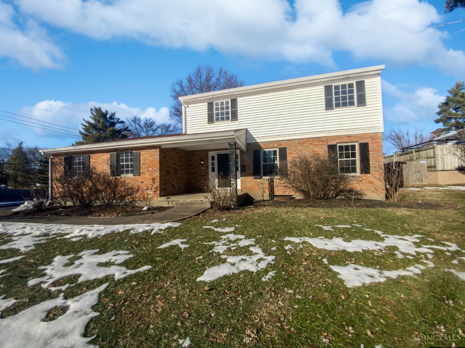 1060 West Galbraith Road Cincinnati, OH 45231 - Photo 1 of 26 Gallery Image 1