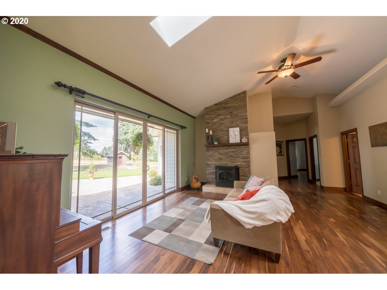 1058 Talbot Road Southeast Jefferson, OR 97352 - Photo 6 of 32 Gallery Image 6