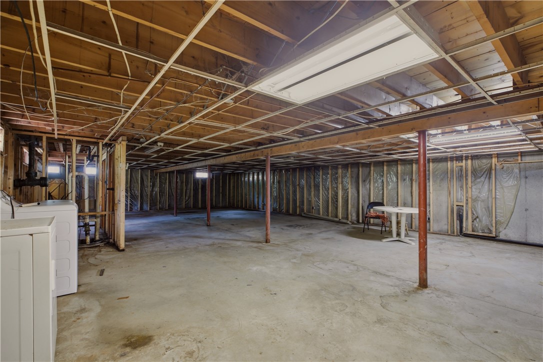 1639 Bulgarmarsh Road Tiverton, RI 02878 - Photo 34 of 47 Gallery Image 34