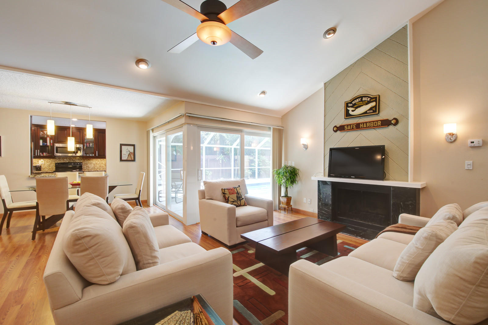 69 Hickory Road, Unit 69 Hollywood, FL 33021 - Photo 10 of 27 10_Living_Room1_mls