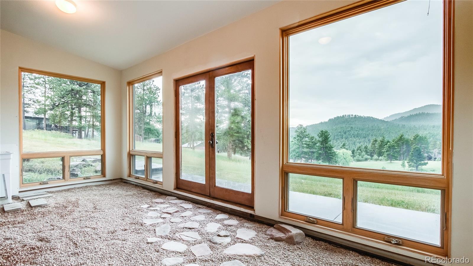 22226 Meadow View Road Morrison, CO 80465 - Photo 11 of 35