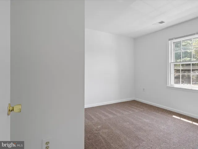 $2,850 | 5513 Ridgeton Hill Court, Fairfax, VA 22032