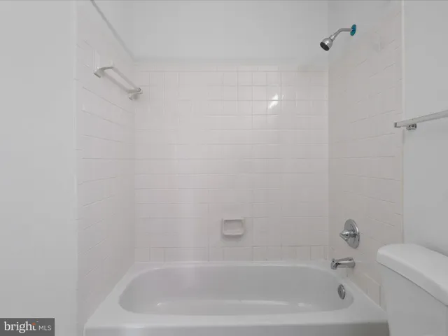 $2,850 | 5513 Ridgeton Hill Court, Fairfax, VA 22032