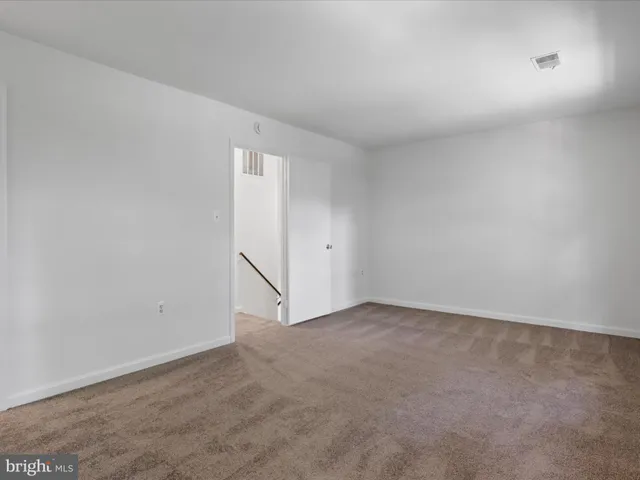 $2,850 | 5513 Ridgeton Hill Court, Fairfax, VA 22032