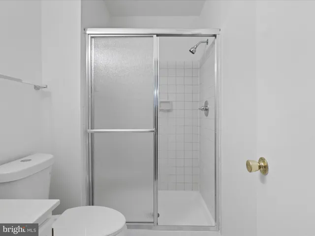 $2,850 | 5513 Ridgeton Hill Court, Fairfax, VA 22032