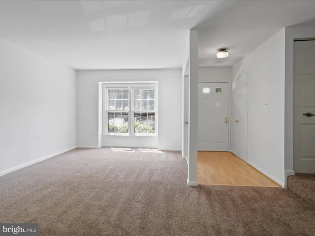 $2,850 | 5513 Ridgeton Hill Court, Fairfax, VA 22032