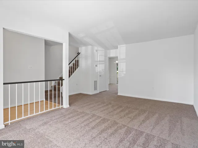 $2,850 | 5513 Ridgeton Hill Court, Fairfax, VA 22032