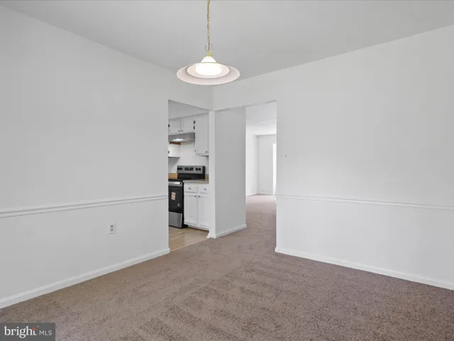 $2,850 | 5513 Ridgeton Hill Court, Fairfax, VA 22032