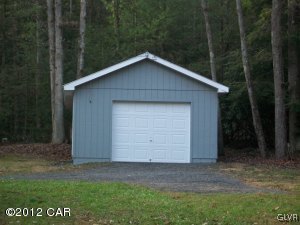 1112 Old Sawmill Road Kunkletown, PA 18058 - Photo 5 of 27 1112 Old Sawmill Rd Kunkletown 005