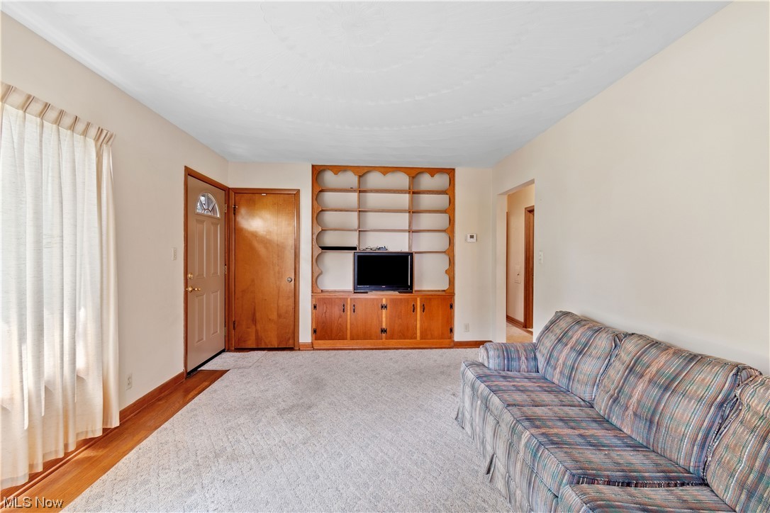 151 West Nimisila Road Akron, OH 44319 - Photo 6 of 32 Gallery Image 6