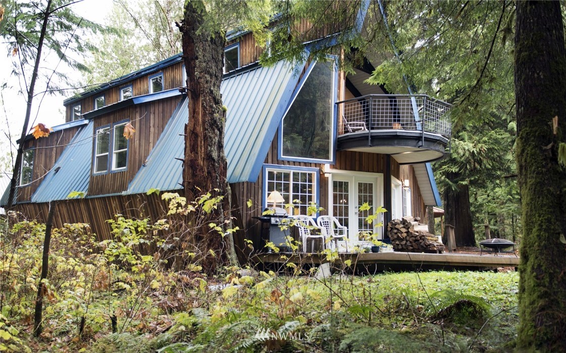 15024 Iceberg Road Glacier, WA 98244 - Photo 1 of 16 Gallery Image 1