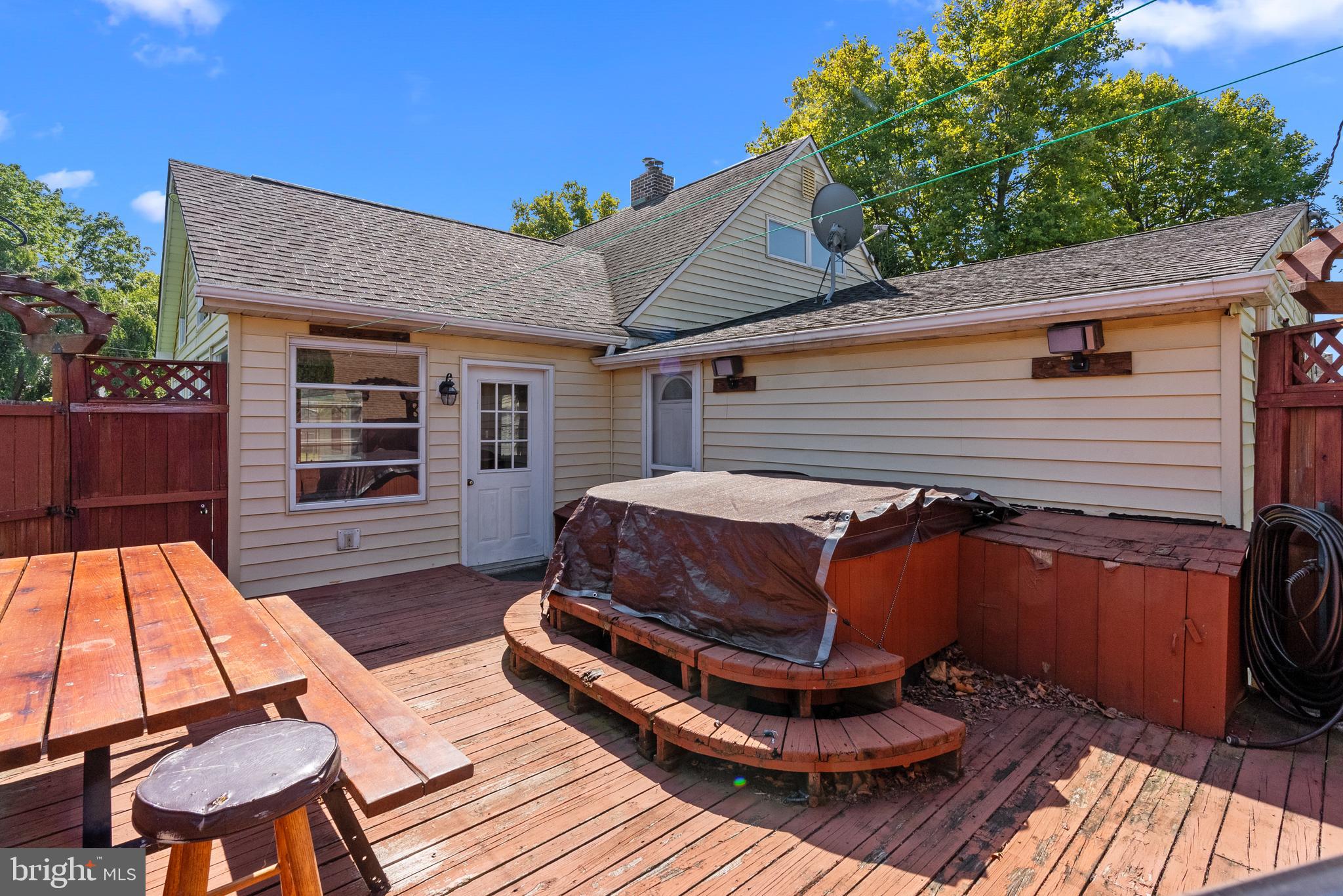 41 Spicebush Road Levittown, PA 19056 - Photo 28 of 32 Gallery Image 28