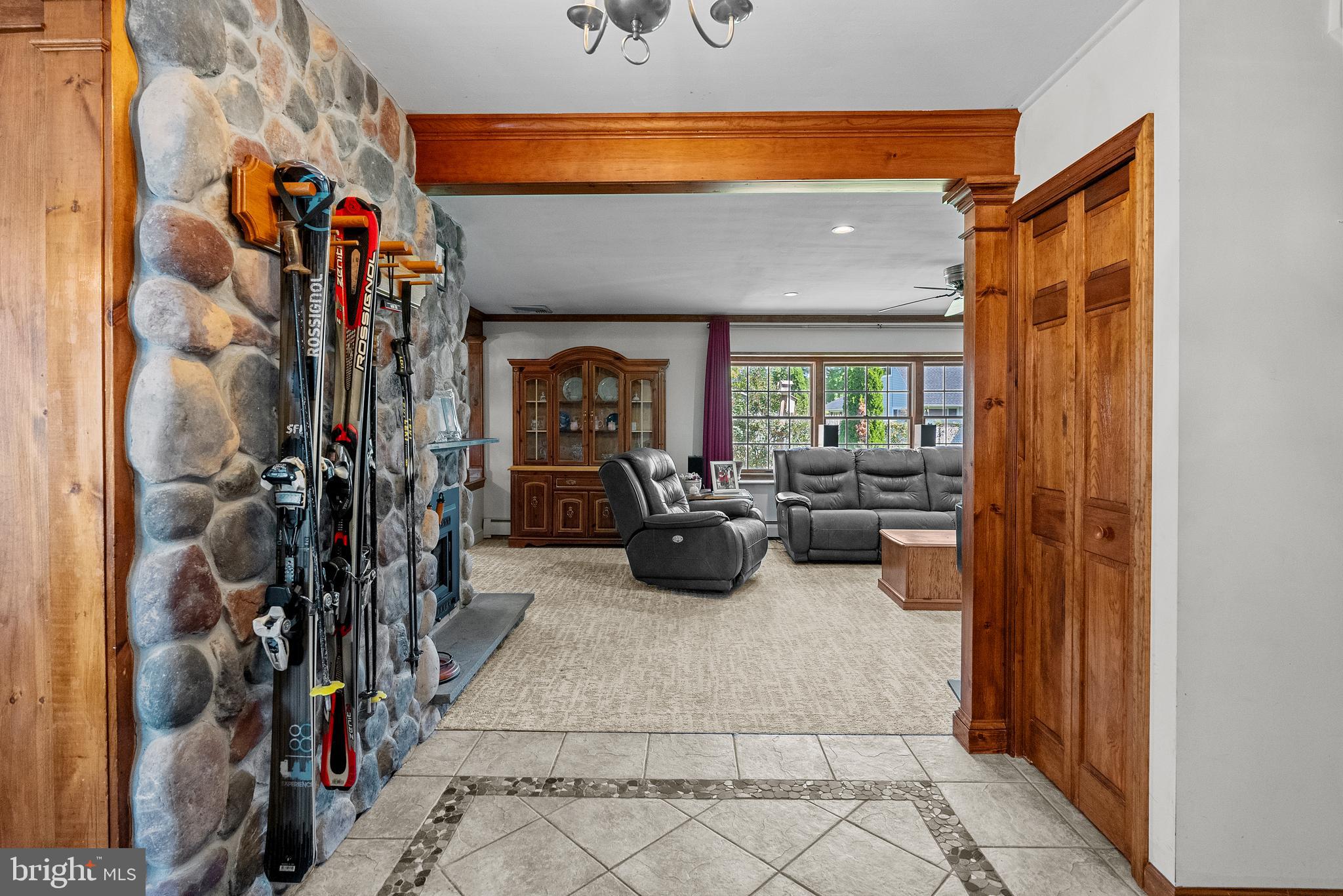 41 Spicebush Road Levittown, PA 19056 - Photo 5 of 32 Gallery Image 5