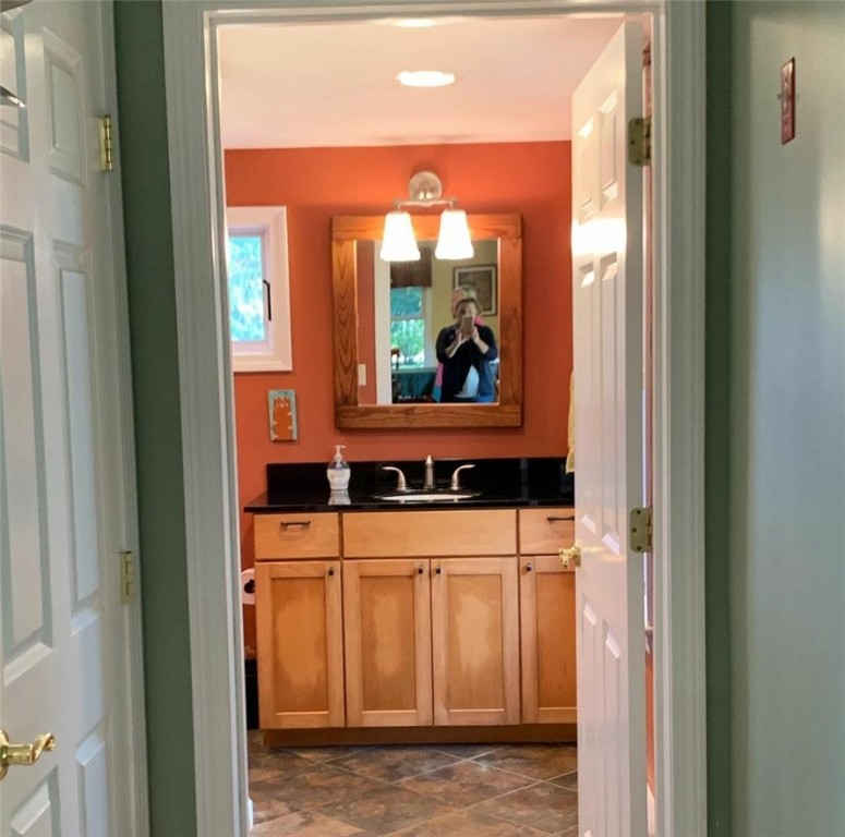 194 East Main Road Little Compton, RI 02837 - Photo 8 of 10