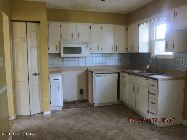 11310 Angelina Road Louisville, KY 40229 - Photo 6 of 12 IMG_0276