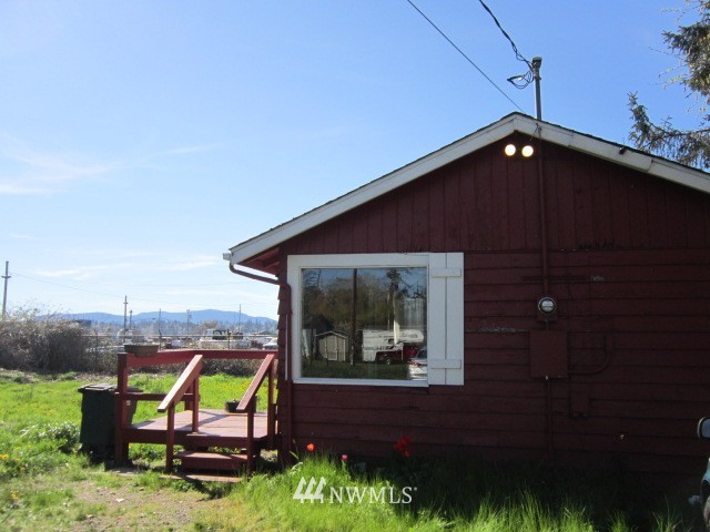 2573 Finkbonner Road Bellingham, WA 98226 - Photo 3 of 8 Gallery Image 3