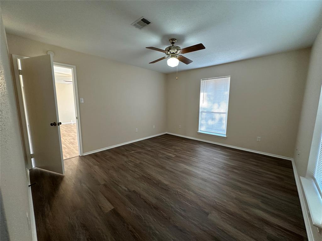 1047 Pr 3022 Elgin Elgin, TX 78621 - Photo 7 of 21